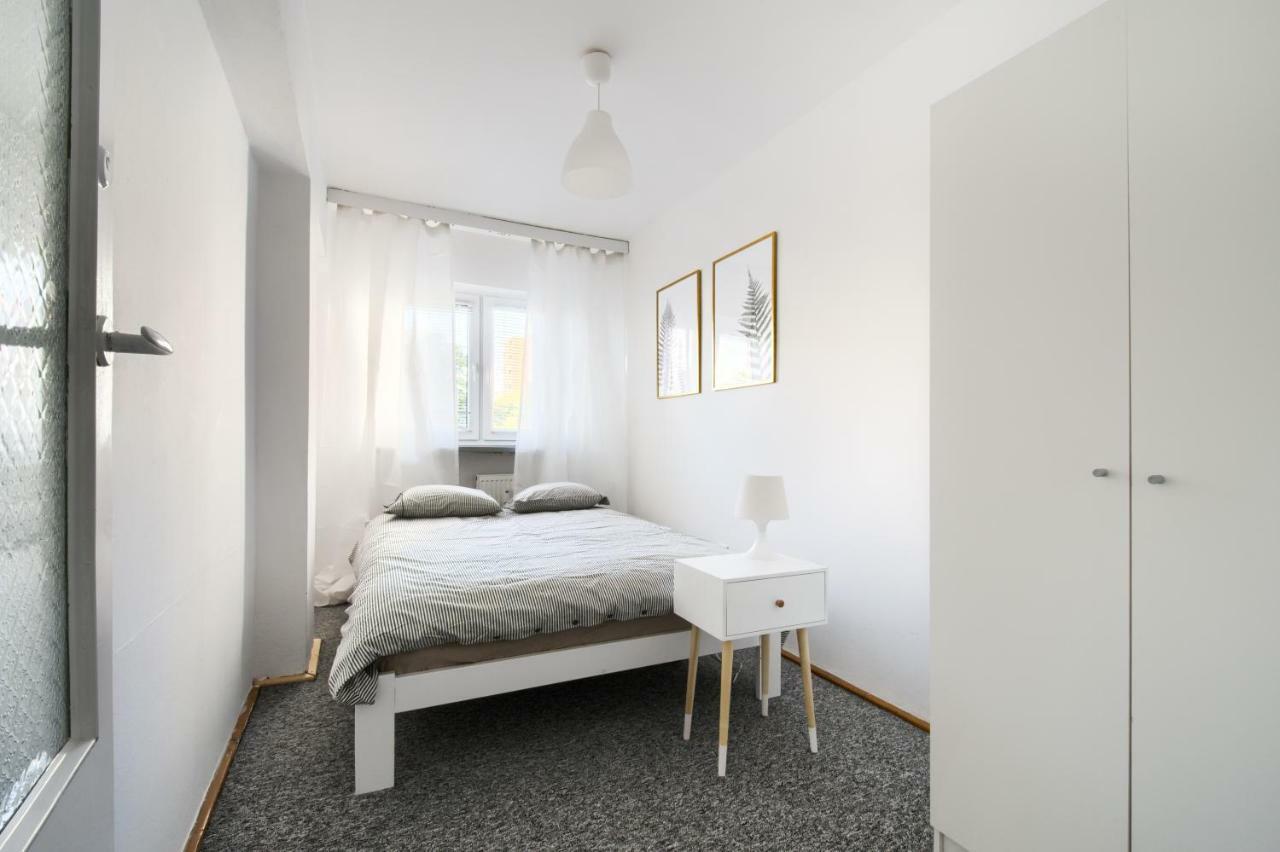 Chmielna Hammock Apartment Warsaw